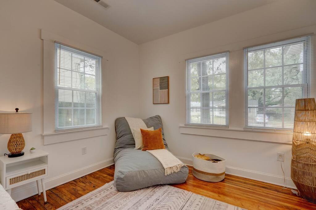 찰스턴 Peaceful Park Circle Getaway 빌라 외부 사진
